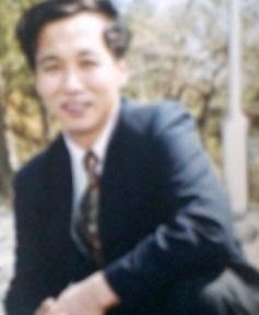 成熟稳重男人的头像