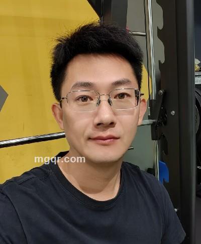 n中年的情的头像