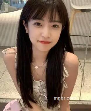 葡萄W美女