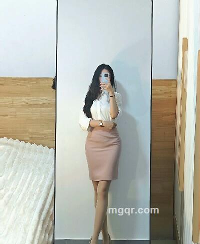 柠檬茶草莓Q小姐