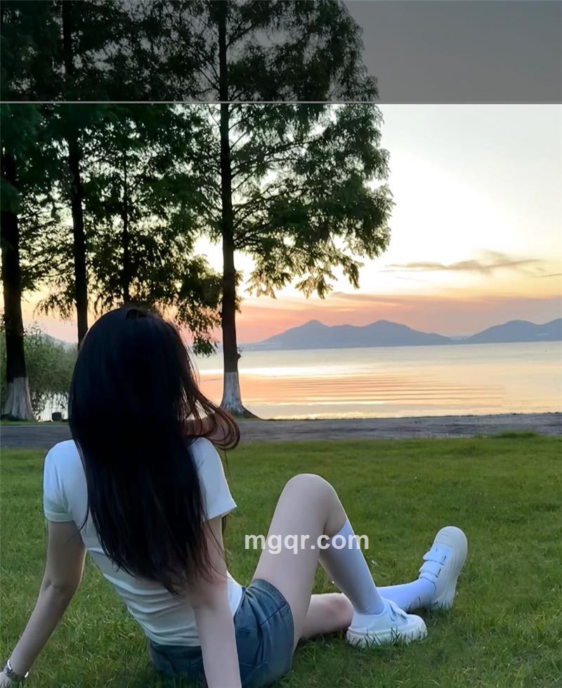 甜甜的女孩甜甜的我的头像
