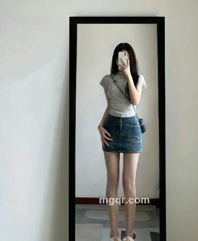 可乐鸡翅舞蹈少女