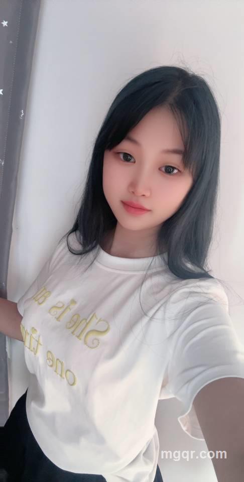 云朵甜甜的头像