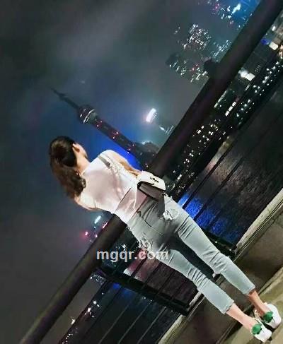 meet 八月的头像