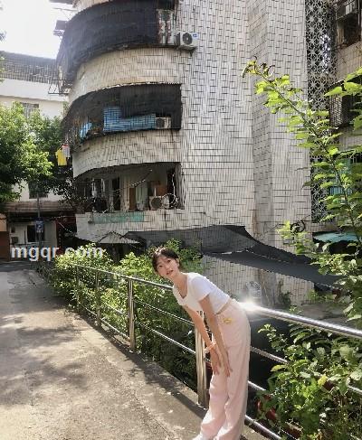 ??小哭包的头像