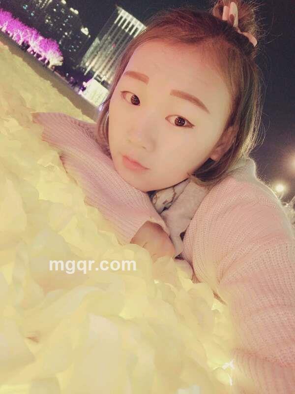 美美的美的头像
