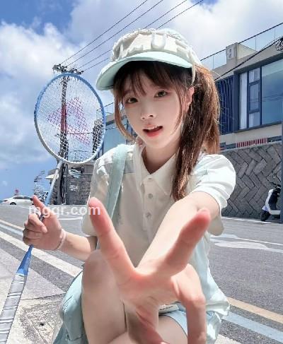 淡然一笑的头像