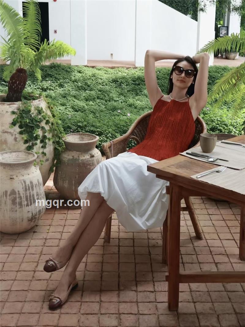 简单热烈的头像