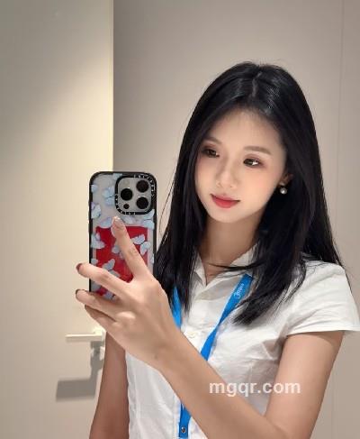 WT菠萝包萝莉的头像