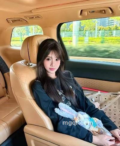 噗噗少女心c的头像