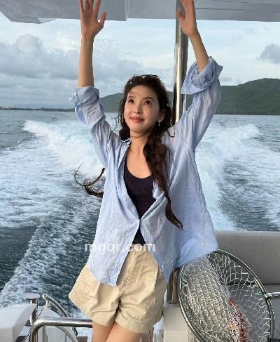 冰凌蔷薇女孩的头像