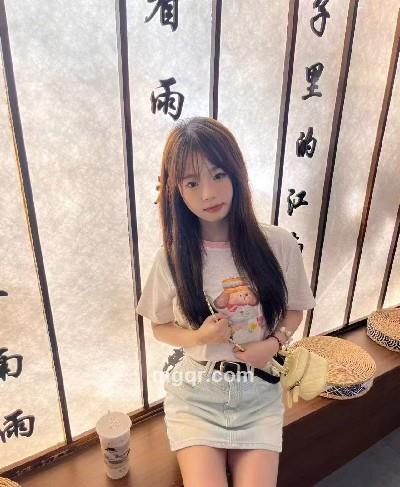 超人打怪兽的头像