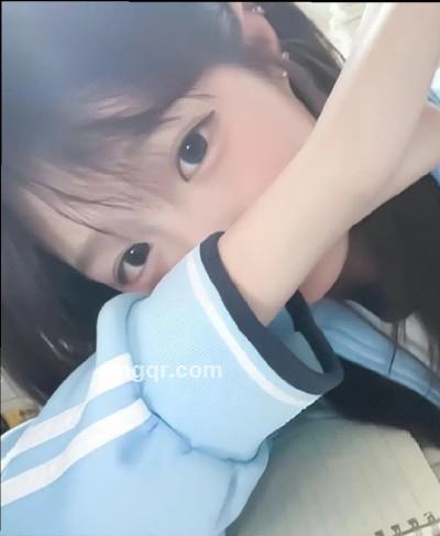 月牙弯弯的头像