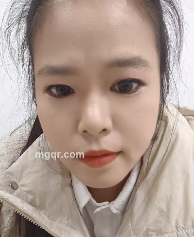 甜莓撞好运的头像