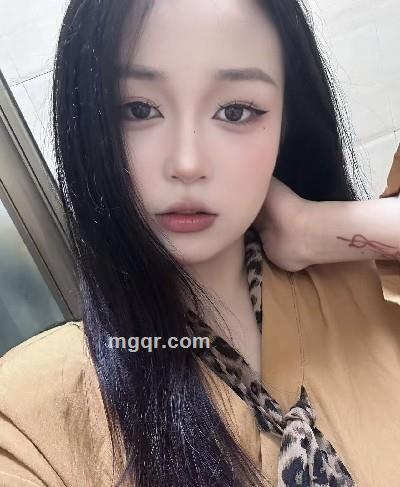 呢呢吃不饱的头像