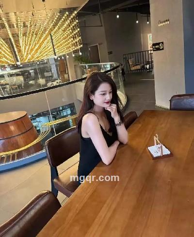 单身小菲的头像