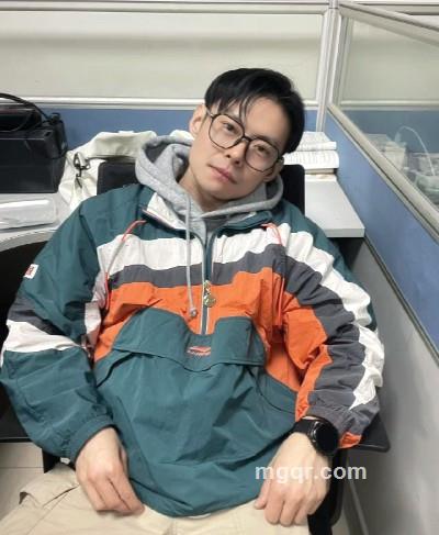 在岁月纷飞～的头像