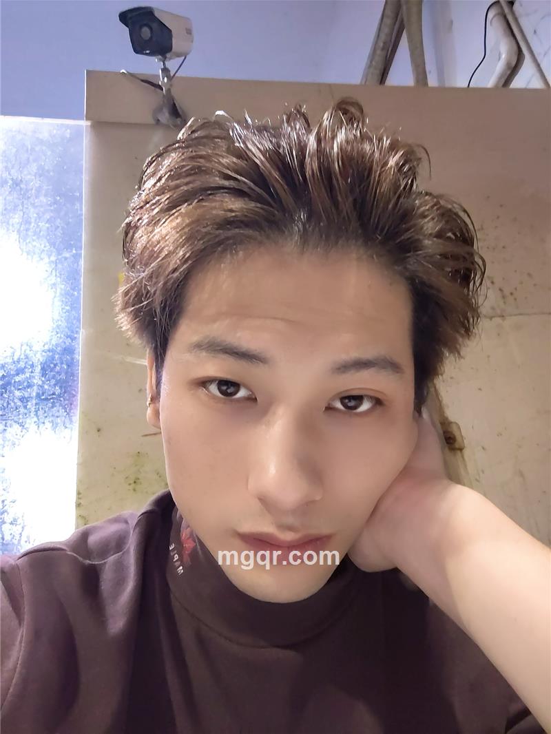 黑夜中的光的头像