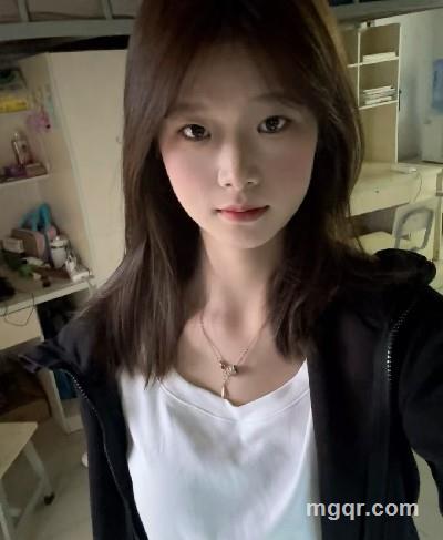 冬天的草莓🍓的头像