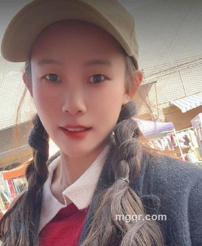 桦芯小菇凉的头像