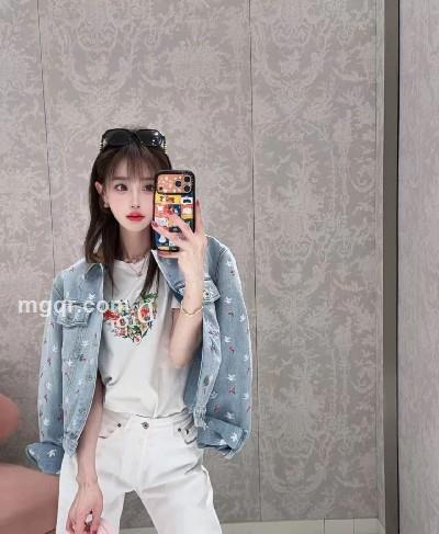 青青子衿的头像