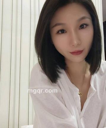 其实都没有的头像