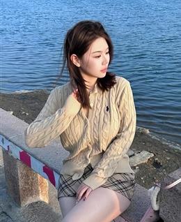 天橙的猫的头像