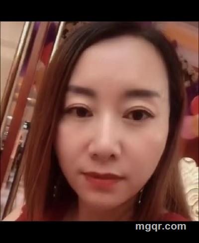 冬天的雪花的头像