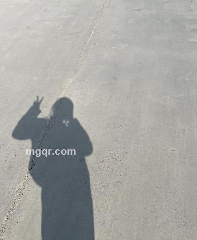 草莓奶昔的头像