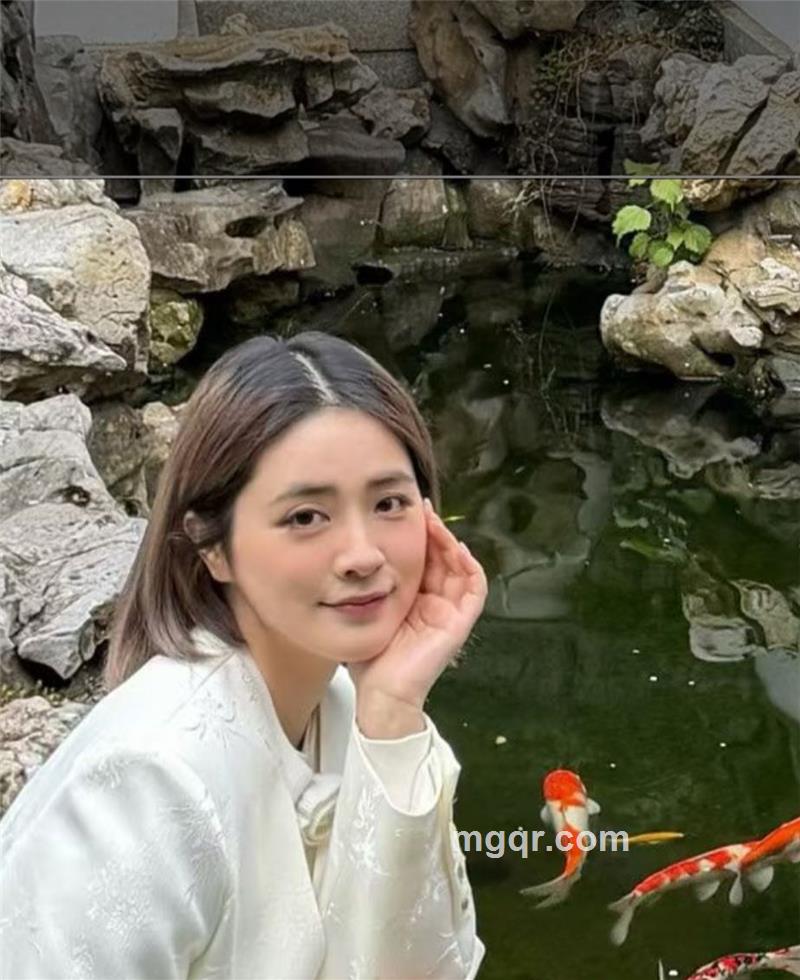 一颗草莓的头像