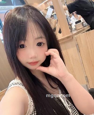 @草莓甜甜酱的头像