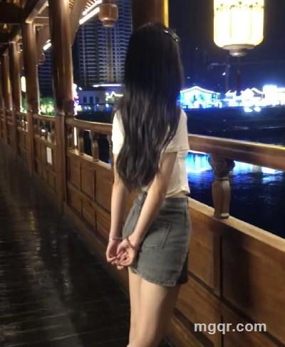 蓝莓泡泡的头像