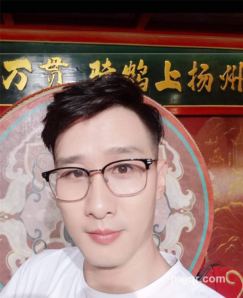 拿铁诗人的头像