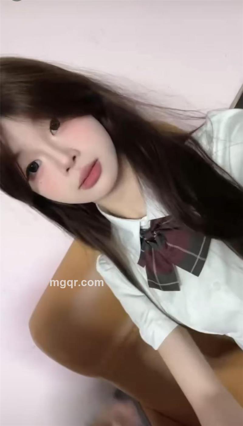 一个草莓的头像