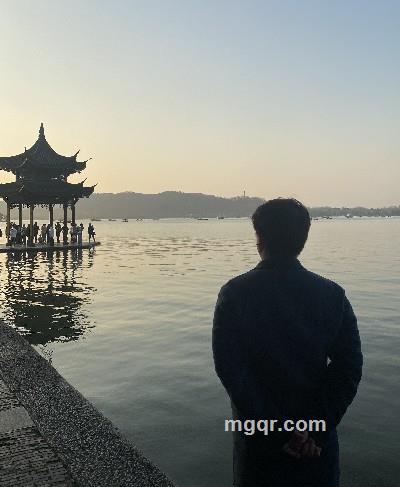 温柔小小叔叔的头像