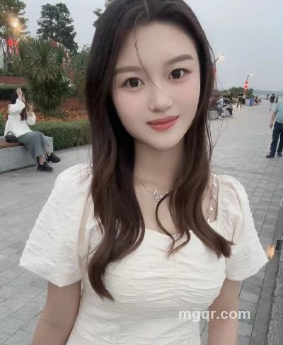 一口甜桃的头像