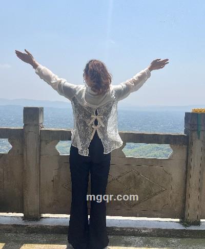 沉溺橘暮色的头像