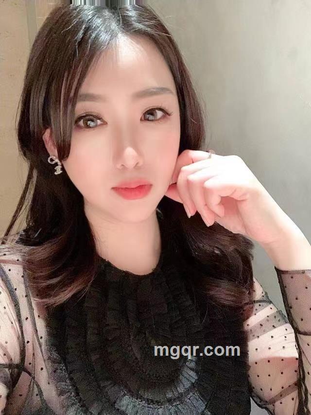 月微凉的头像