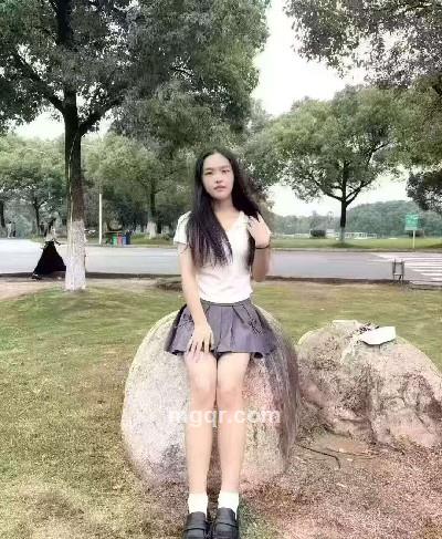 丽娜的头像