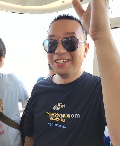 咖啡不加糖的头像