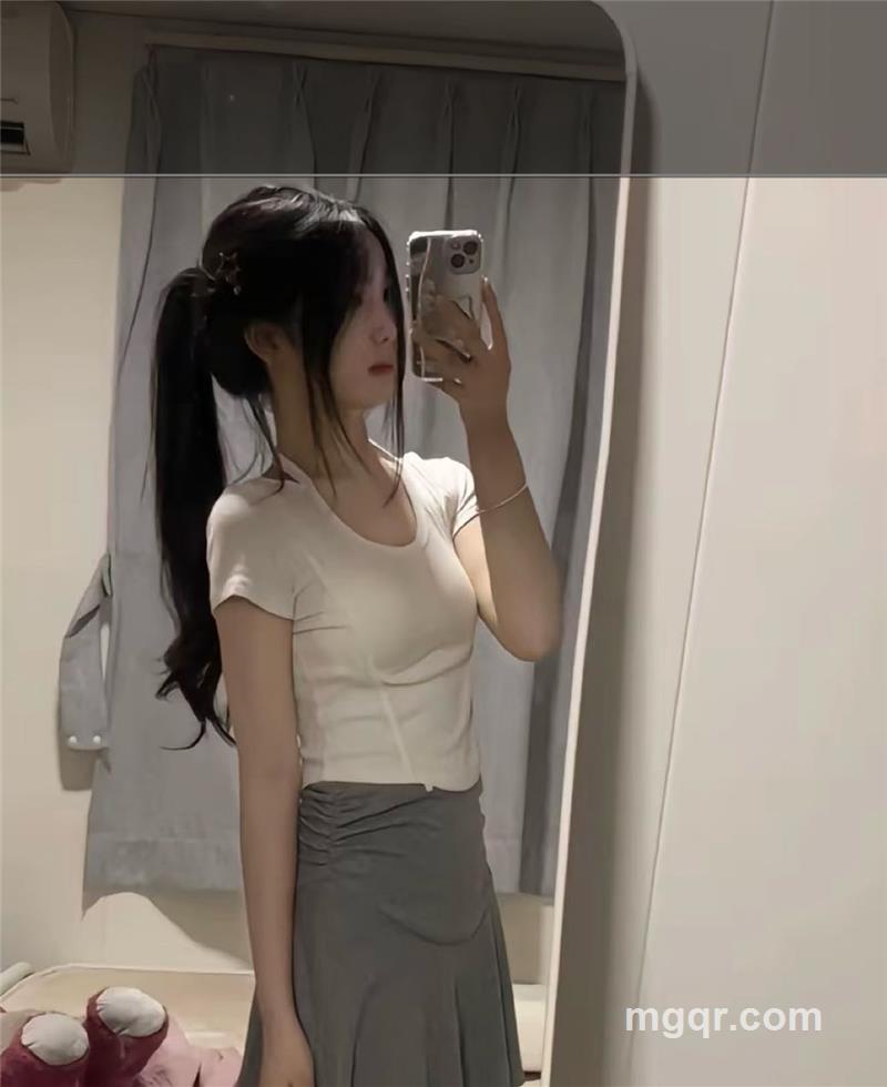 莹莹不吃辣的头像