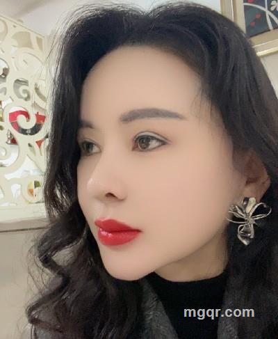 莹莹的头像