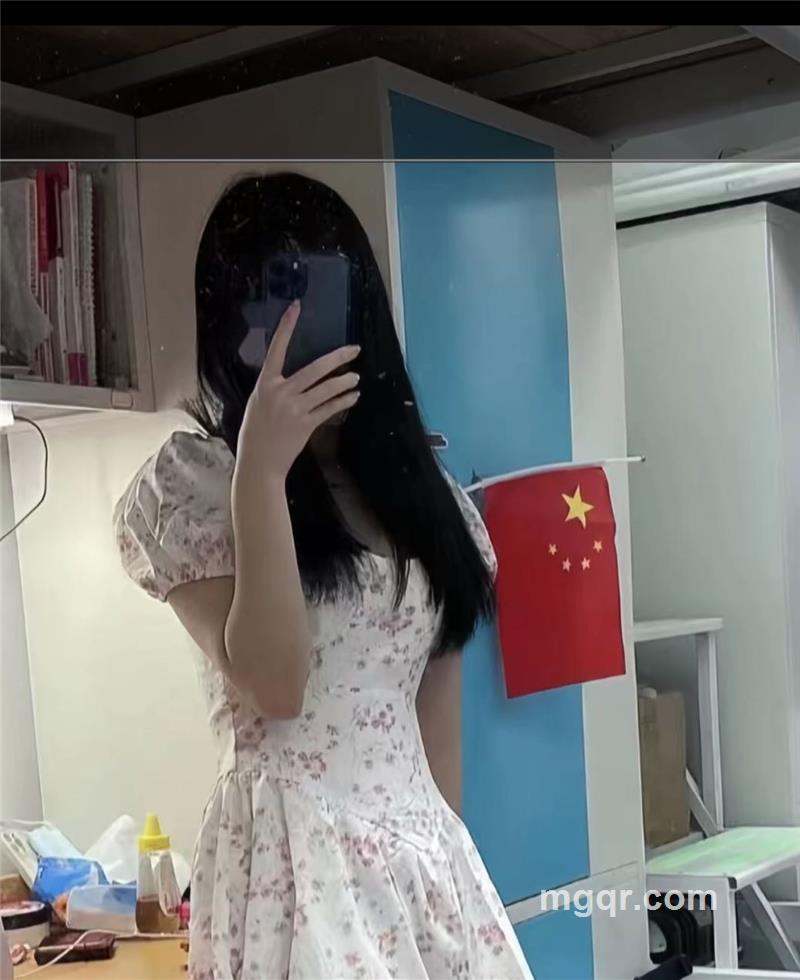 有点饿了的头像