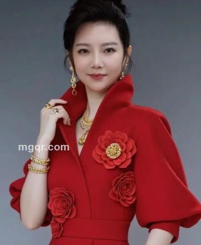 成熟的女人的头像