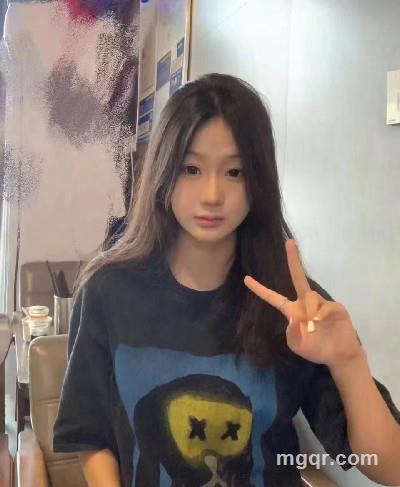 朵朵的头像