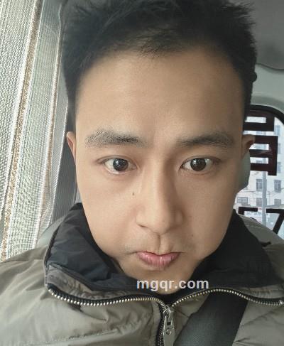 帅个小伙的头像