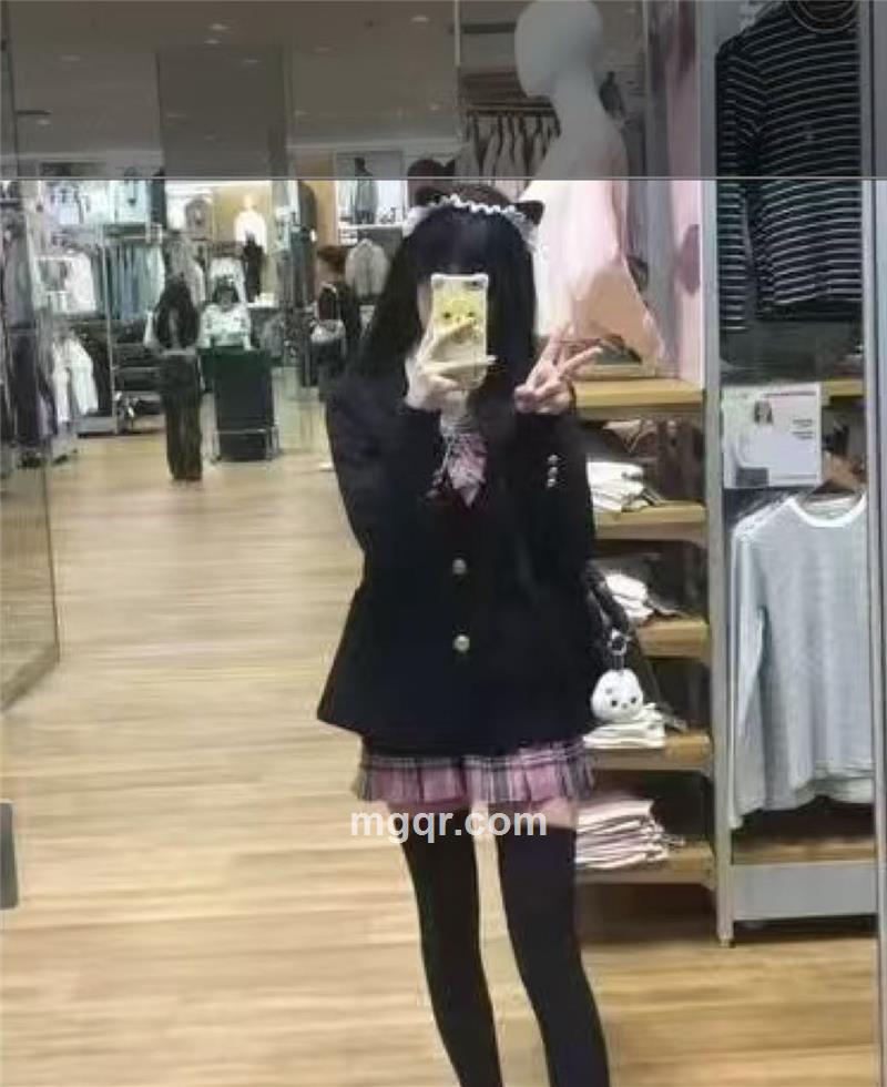 雅雅爱睡觉的头像
