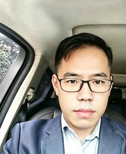 威猛老男人