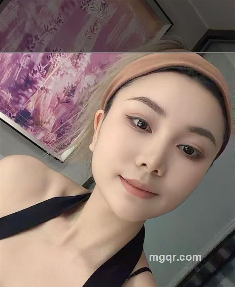 嗯哼的头像