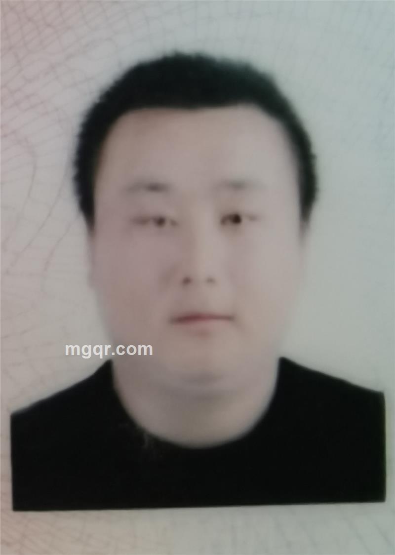 憨憨的小男森的头像